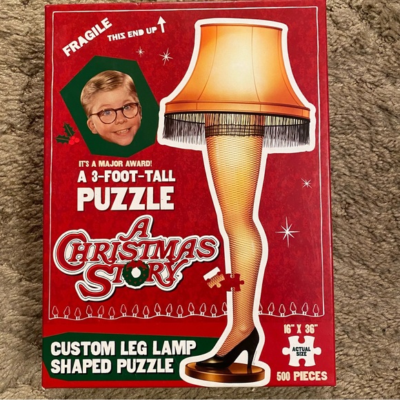🧩 “A Christmas Story Leg Lamp”
A Major Award
500 pieces
No missing pieces